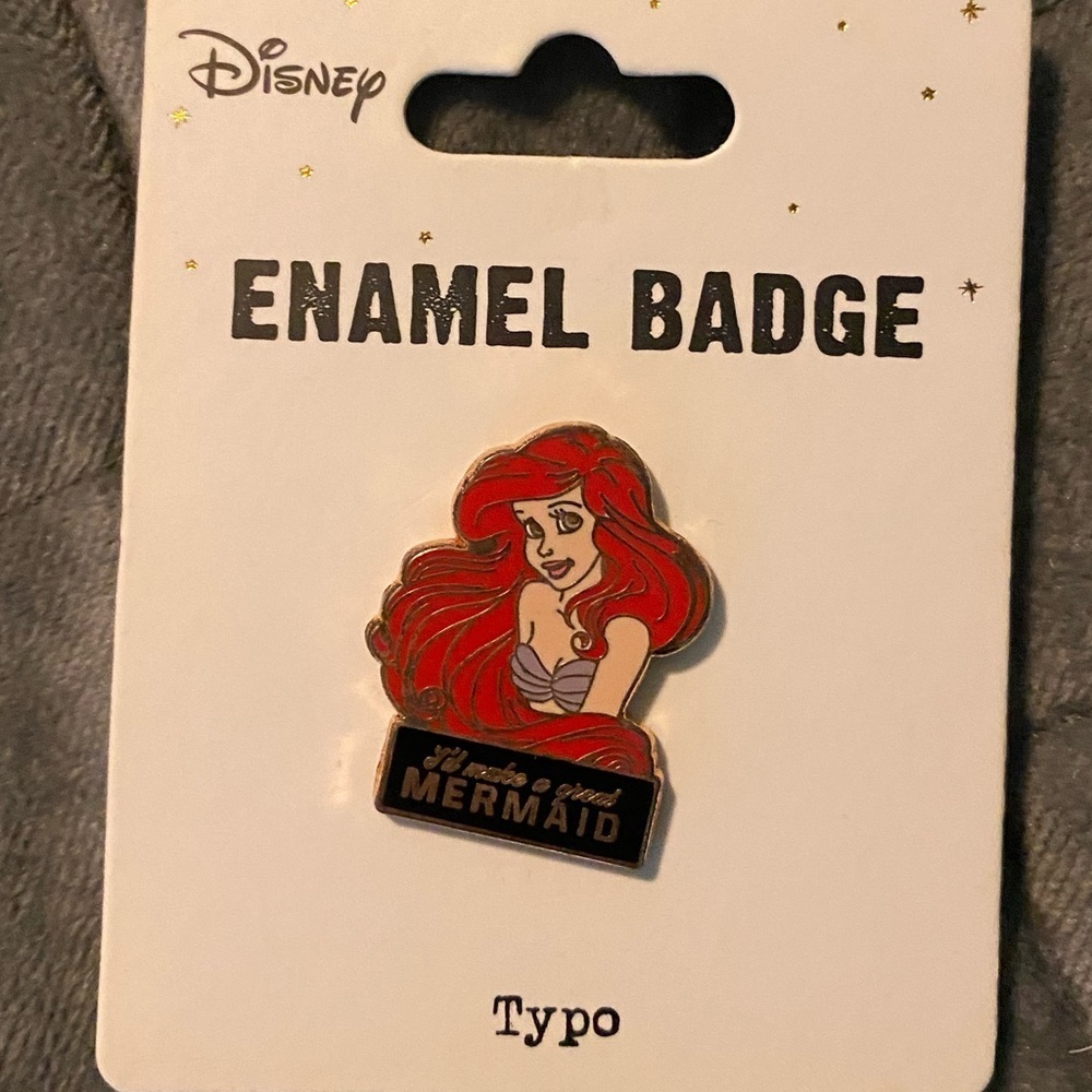 Disney little mermaid enamel pin